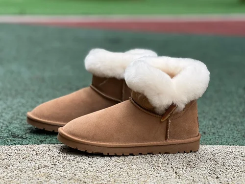 UGG Flat Sole Brown Fur Mid Top Boots