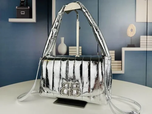 11 Balenciaga Single Shoulder Crossbody Bag Women Luxury Designer