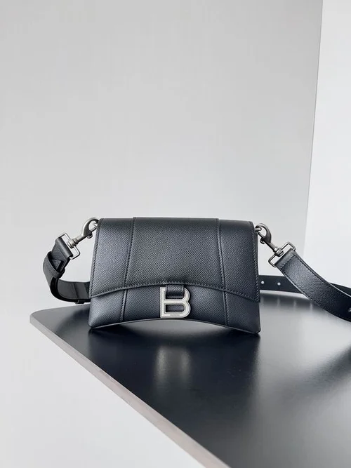 Balenciaga Downtown Original Shoulder Bag Authentic Luxury