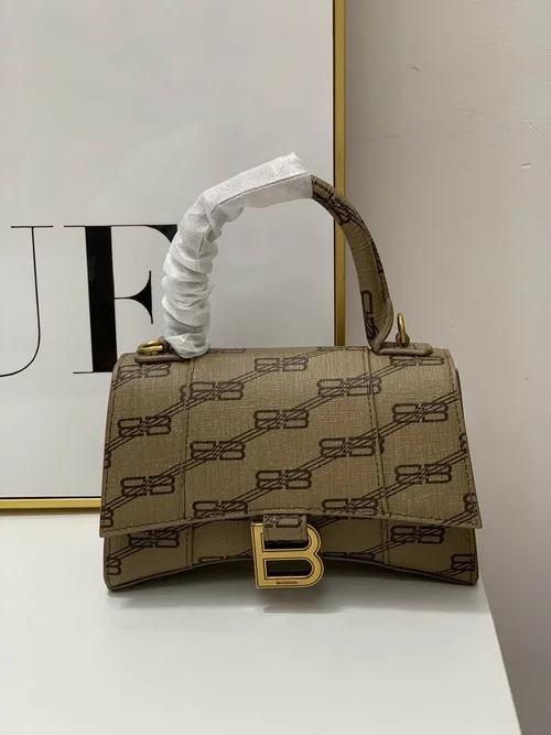 11 Balenciaga Women's Everyday Handbag Luxury Designer Leather