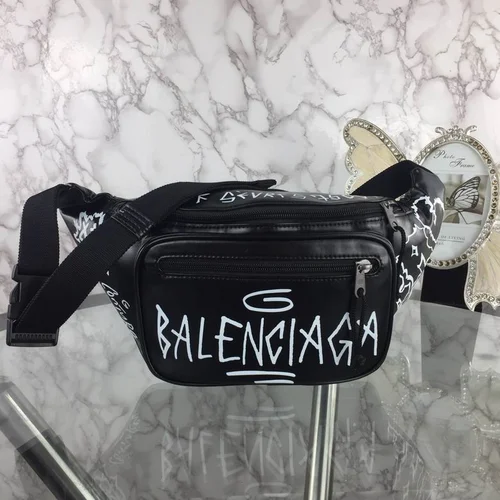 11 Balenciaga Everyday Waist Bag Women Men Luxury Belt Bag