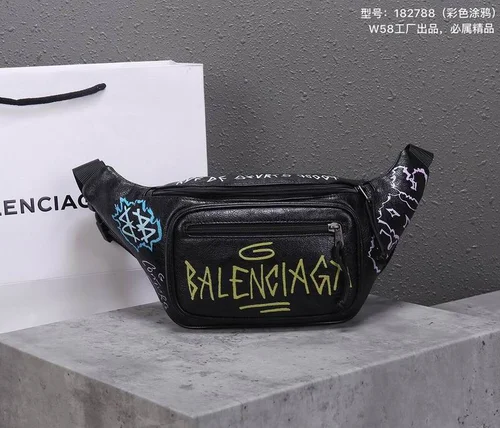 11 Balenciaga Everyday Waist Bag Women Men Luxury Belt Bag