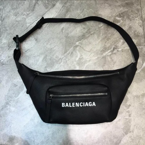 11 Balenciaga Everyday Waist Bag Women Men Luxury Belt Bag