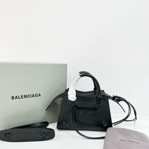 Balenciaga Le Cagole Medium Shoulder Bag Original Studded Leather