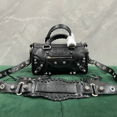 Balenciaga Le Cagole Medium Shoulder Bag Original Studded Leather