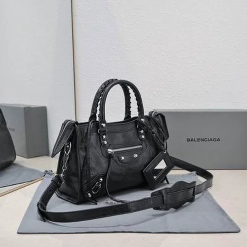 Balenciaga Le Cagole Medium Shoulder Bag Original Studded Leather