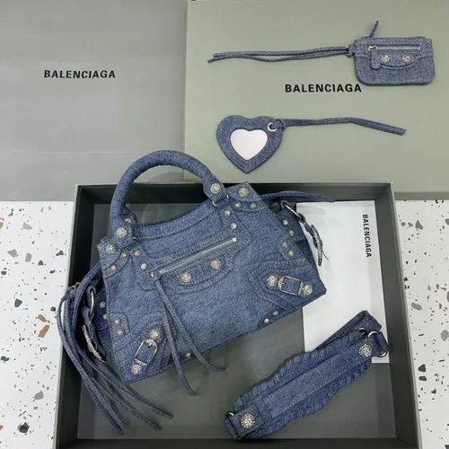 Balenciaga Le Cagole Medium Shoulder Bag Original Studded Leather