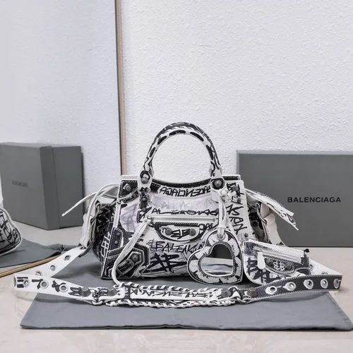 Balenciaga Le Cagole Medium Shoulder Bag Original Studded Leather