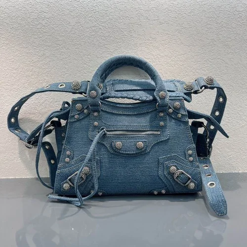 Balenciaga Le Cagole Medium Shoulder Bag Original Studded Leather