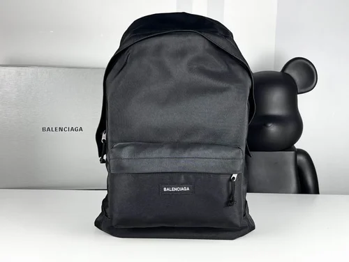 11 Balenciaga Everyday Backpack Women Men Luxury Designer Backpack