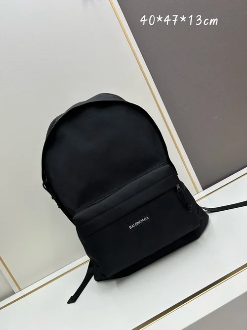 11 Balenciaga Everyday Backpack Women Men Luxury Designer Backpack