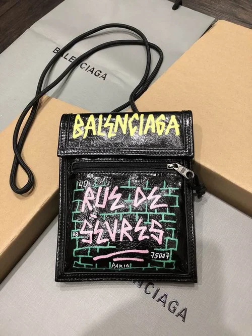 Balenciaga Everyday Messenger Bag Women Men Designer Leather