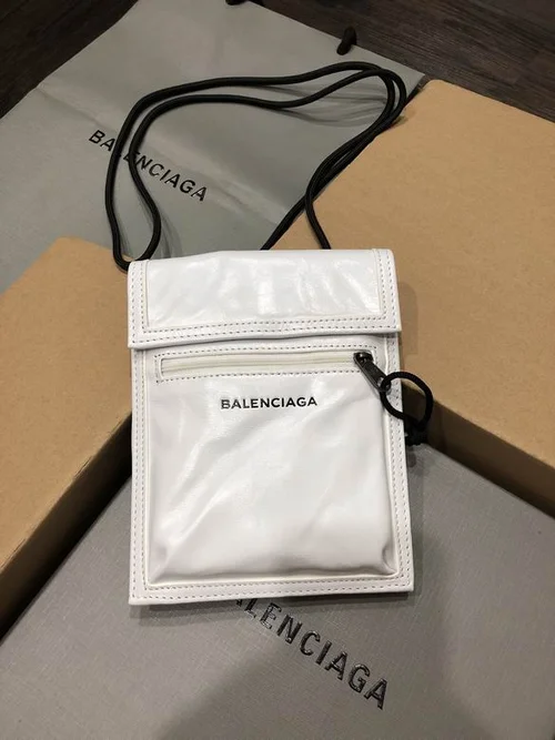Balenciaga Everyday Messenger Bag Women Men Designer Leather