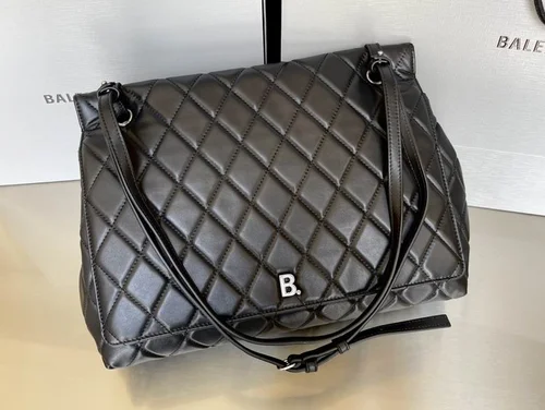 Balenciaga Everyday Messenger Bag Women Men Designer Leather