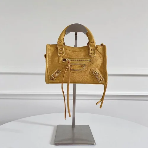 Balenciaga Le Cagole Medium Shoulder Bag Original Studded Leather