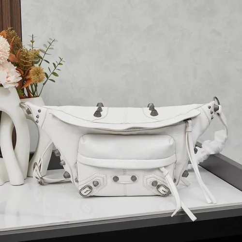 11 Balenciaga Everyday Waist Bag Women Men Luxury Belt Bag