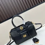 11 Balenciaga Le Bel Air Large Carry All Shoulder Bag Women Luxury