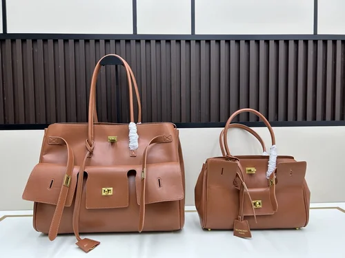 11 Balenciaga Le Bel Air Large Carry All Shoulder Bag Women Luxury