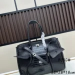 11 Balenciaga Le Bel Air Large Carry All Shoulder Bag Women Luxury