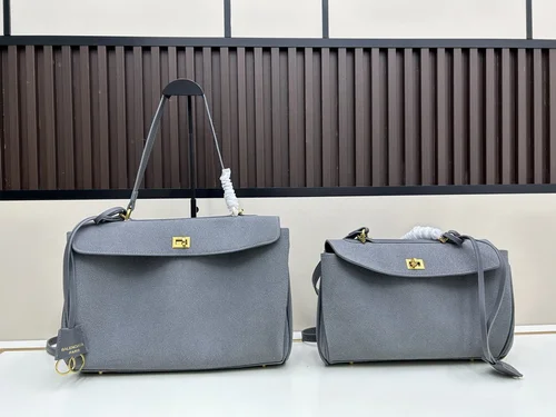 11 Balenciaga Releo Small Shoulder Bag Women Designer Luxury