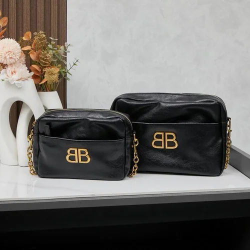 11 Balenciaga Camera Bag Small Crossbody Women Designer Leather