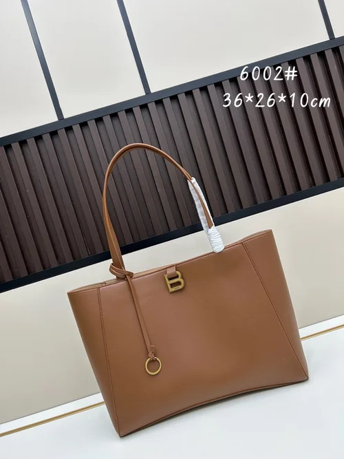 11 Balenciaga Hampton Large Carry All Tote Luxury Designer