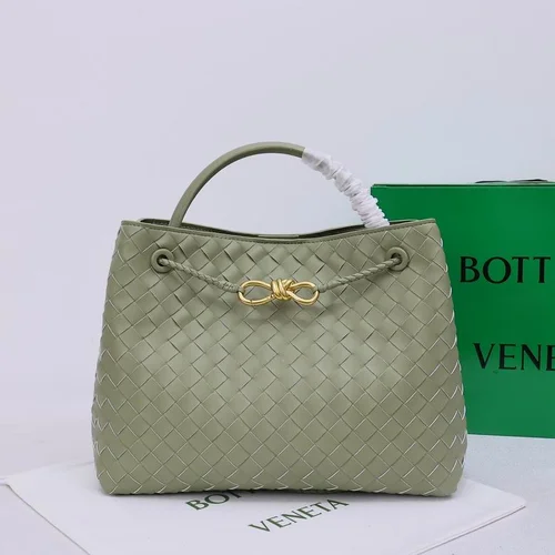 11 Bottega Veneta Andiamo Large Tote Bag Women Luxury Woven Leather