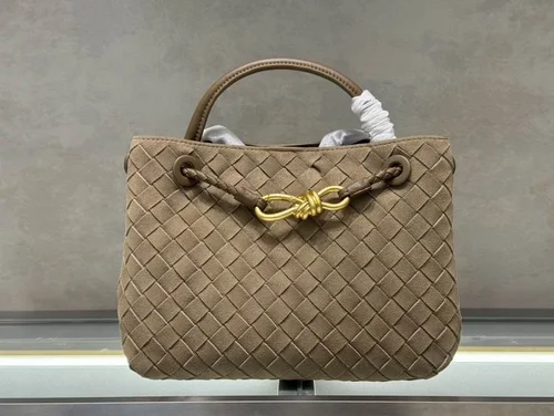 11 Bottega Veneta Andiamo Large Tote Bag Women Luxury Woven Leather