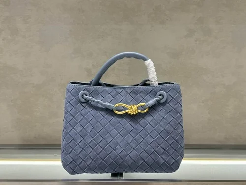 11 Bottega Veneta Andiamo Large Tote Bag Women Luxury Woven Leather