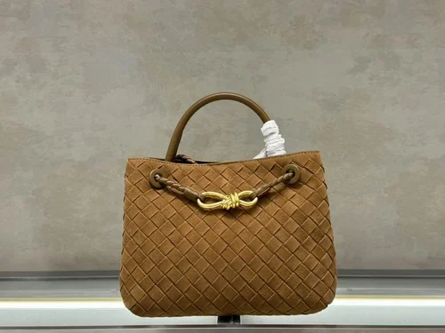 11 Bottega Veneta Andiamo Large Tote Bag Women Luxury Woven Leather