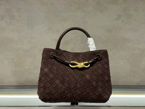 11 Bottega Veneta Andiamo Large Tote Bag Women Luxury Woven Leather