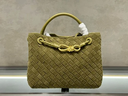 11 Bottega Veneta Andiamo Large Tote Bag Women Luxury Woven Leather