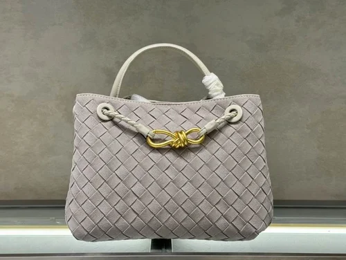 11 Bottega Veneta Andiamo Large Tote Bag Women Luxury Woven Leather