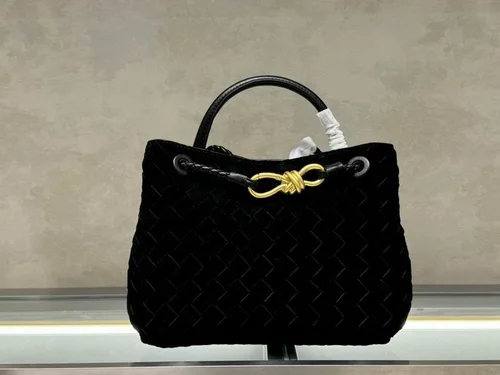 11 Bottega Veneta Andiamo Large Tote Bag Women Luxury Woven Leather