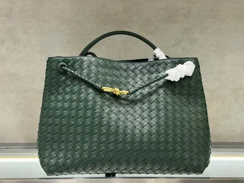 11 Bottega Veneta Andiamo Large Tote Bag Women Luxury Woven Leather