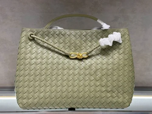 11 Bottega Veneta Andiamo Large Tote Bag Women Luxury Woven Leather