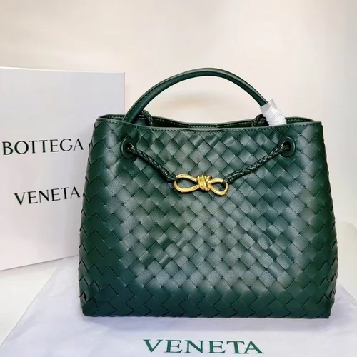 11 Bottega Veneta Andiamo Large Tote Bag Women Luxury Woven Leather