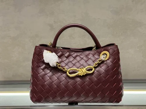 11 Bottega Veneta Andiamo Large Tote Bag Women Luxury Woven Leather