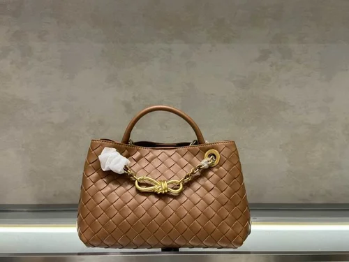 11 Bottega Veneta Andiamo Large Tote Bag Women Luxury Woven Leather