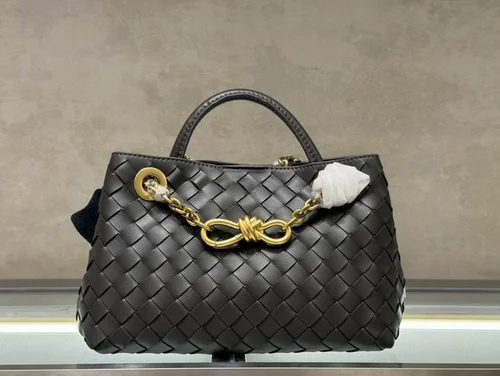 11 Bottega Veneta Andiamo Large Tote Bag Women Luxury Woven Leather