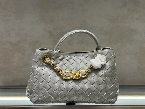 11 Bottega Veneta Andiamo Large Tote Bag Women Luxury Woven Leather