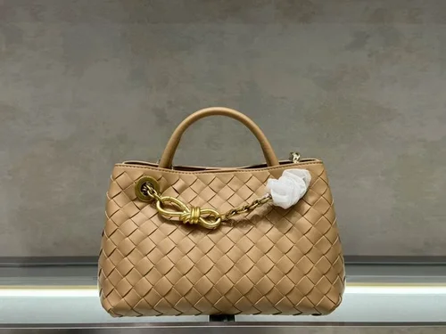 11 Bottega Veneta Andiamo Large Tote Bag Women Luxury Woven Leather