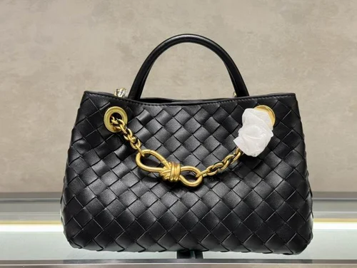 11 Bottega Veneta Andiamo Large Tote Bag Women Luxury Woven Leather