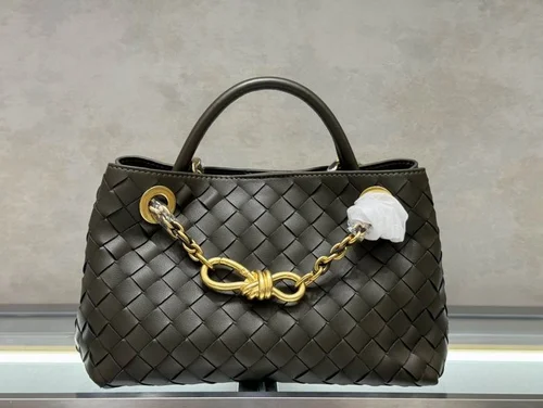 11 Bottega Veneta Andiamo Large Tote Bag Women Luxury Woven Leather