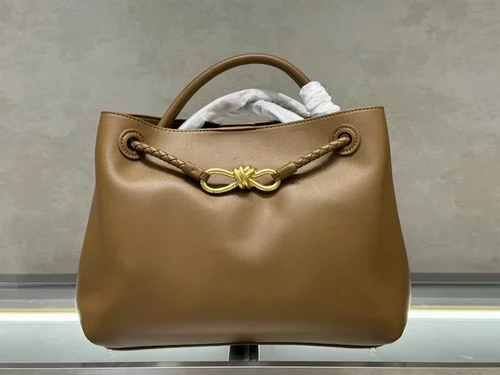 11 Bottega Veneta Andiamo Large Tote Bag Women Luxury Woven Leather
