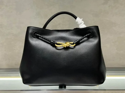 11 Bottega Veneta Andiamo Large Tote Bag Women Luxury Woven Leather