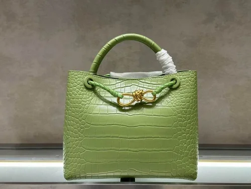 11 Bottega Veneta Andiamo Large Tote Bag Women Luxury Woven Leather