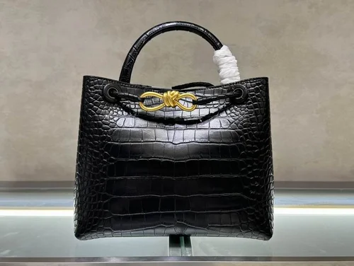 11 Bottega Veneta Andiamo Large Tote Bag Women Luxury Woven Leather