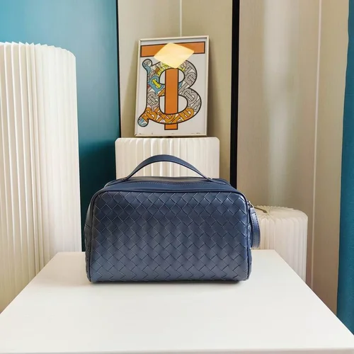 11 Bottega Veneta Women's Handbag Luxury Intrecciato Leather Designer