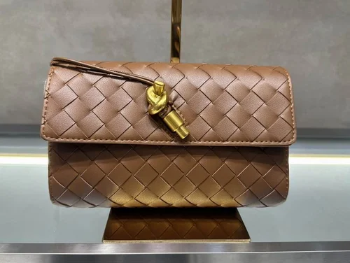 Bottega Veneta Woven Leather Handbag Women Luxury Intrecciato